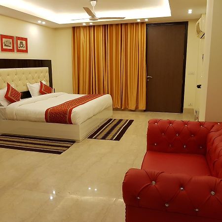 La Residenza Bed & Breakfast New Delhi Bagian luar foto