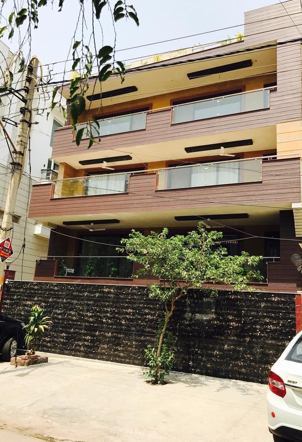 La Residenza Bed & Breakfast New Delhi Bagian luar foto